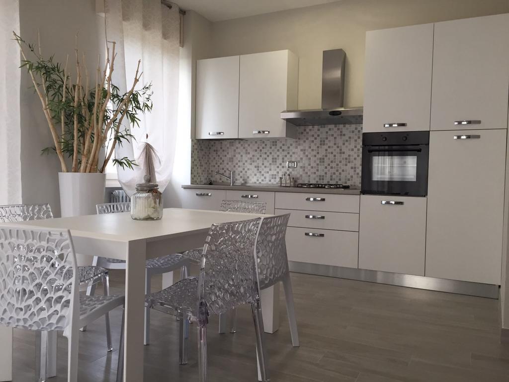 Lm House Apartment Lonato Exterior foto