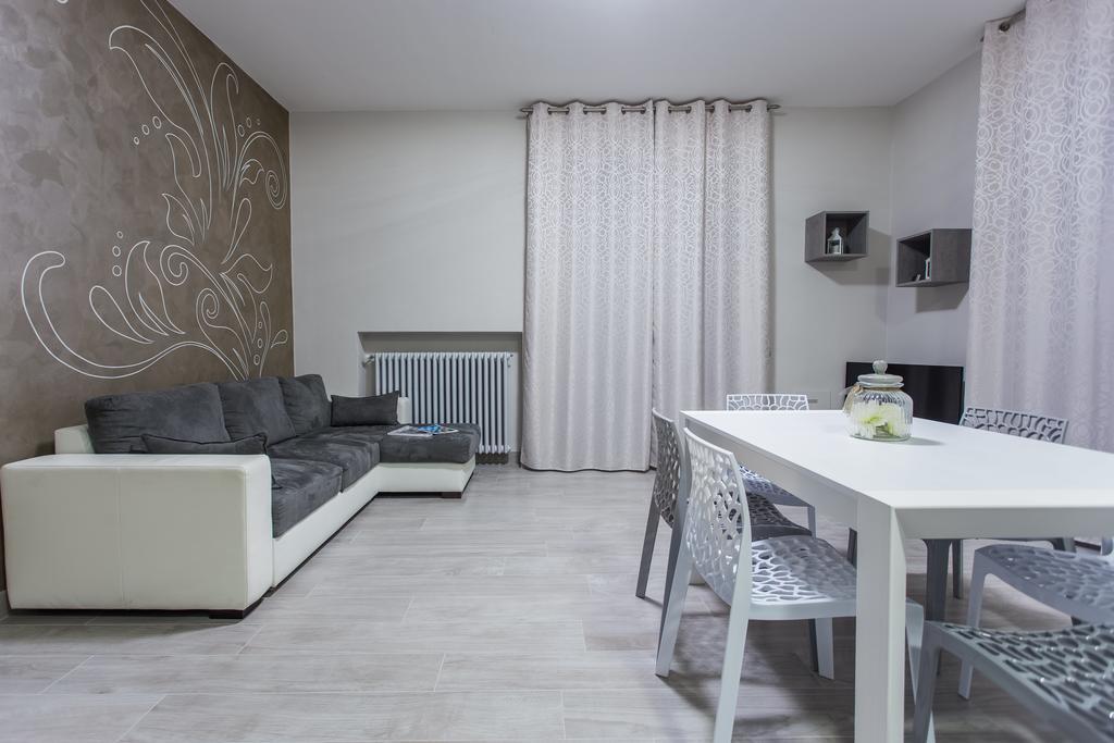 Lm House Apartment Lonato Exterior foto