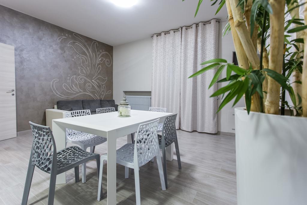 Lm House Apartment Lonato Exterior foto