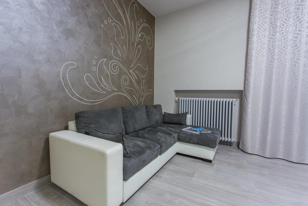 Lm House Apartment Lonato Exterior foto
